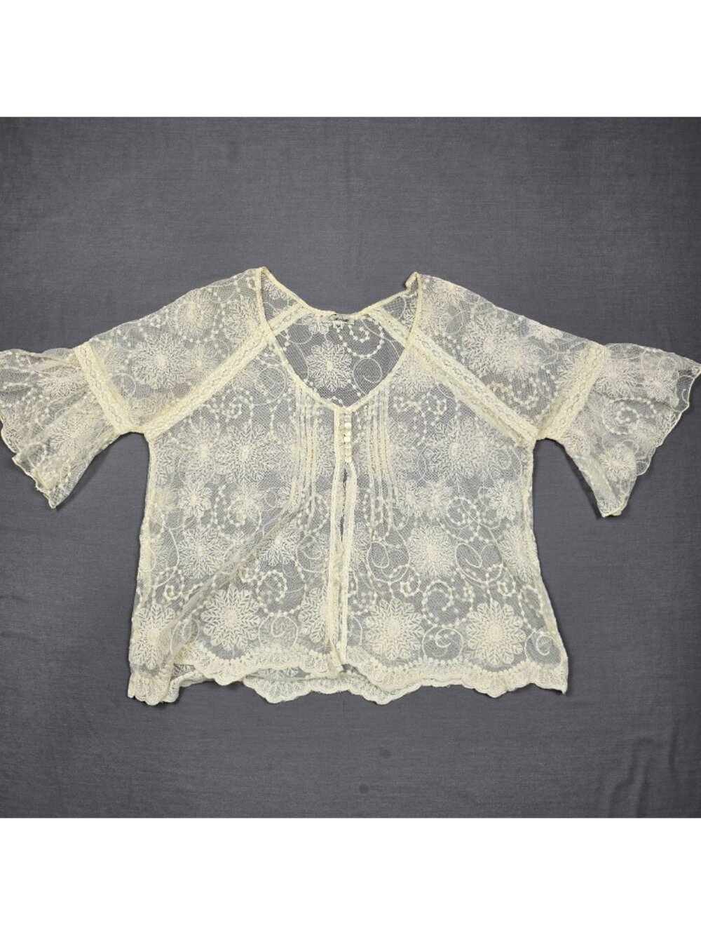Cecico Medium Womens Lace Sheer Floral Top Cream Boho Bell Sleeve Romantic